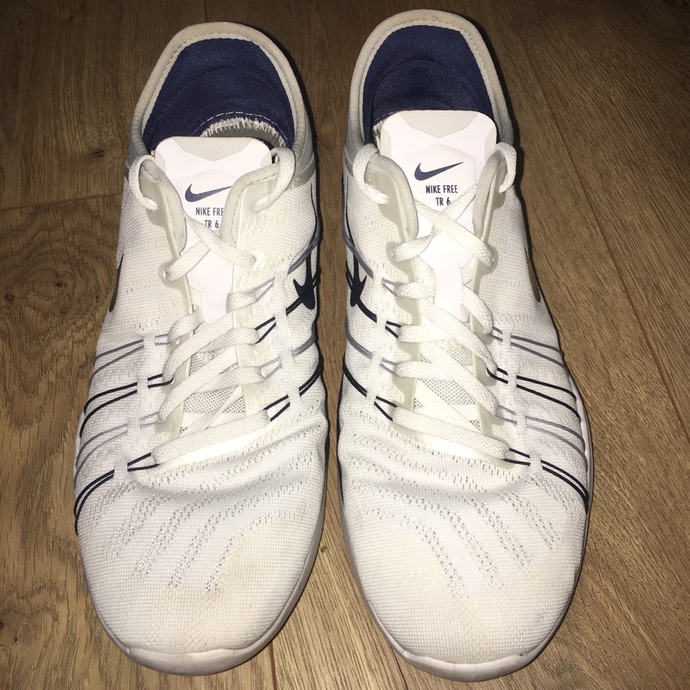 Nike free runs